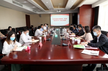 嘉兴市委常委、统战部部长李小平一行莅临拉霸LaBa360纸业调研指导